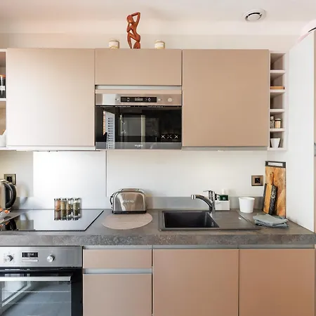 Duplex Forville 5 Min Palais Plages Croisette Apartment *
